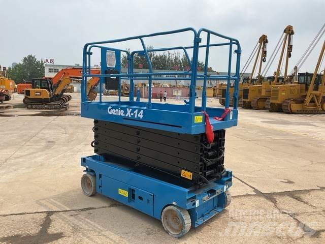 Genie X14 剪式升降機