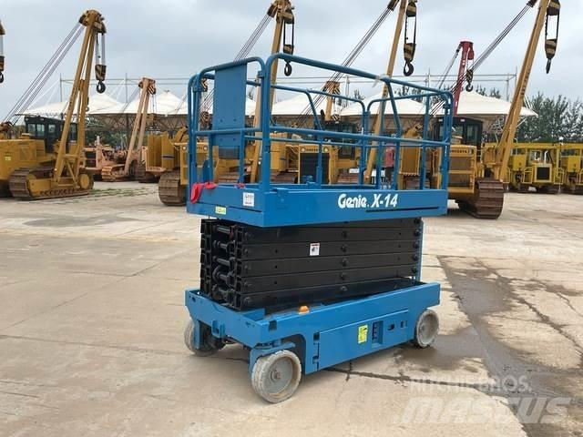 Genie X14 剪式升降機