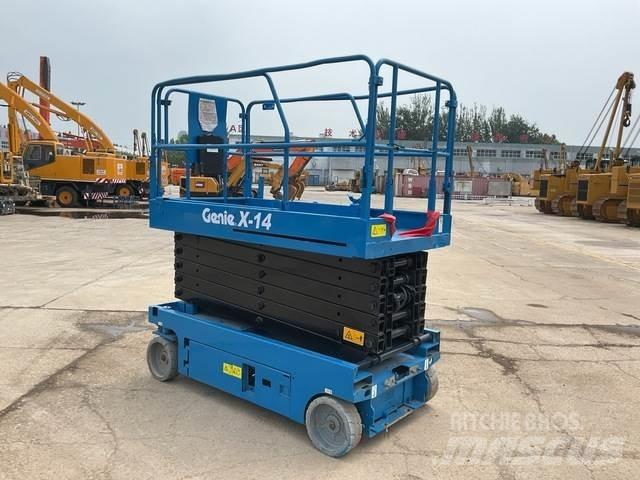 Genie X14 剪式升降機