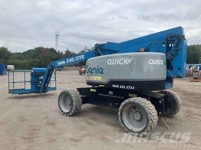 Genie Z60/37 曲臂高空作業車