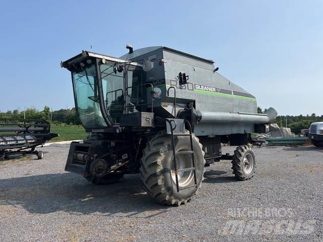 Gleaner R50 聯合收穫機