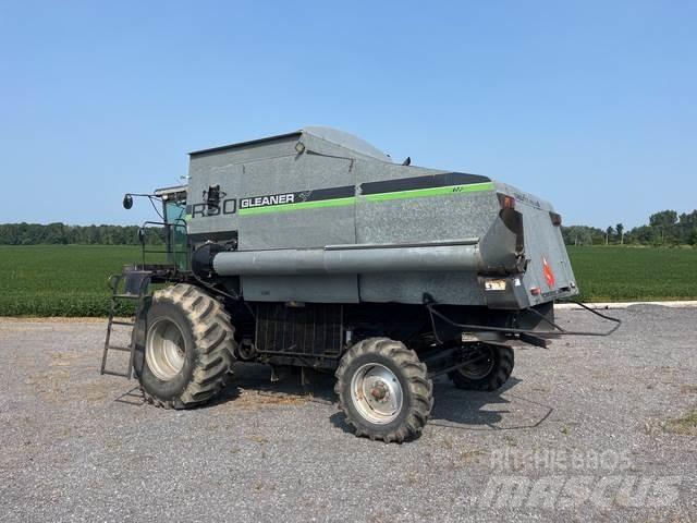 Gleaner R50 聯合收穫機