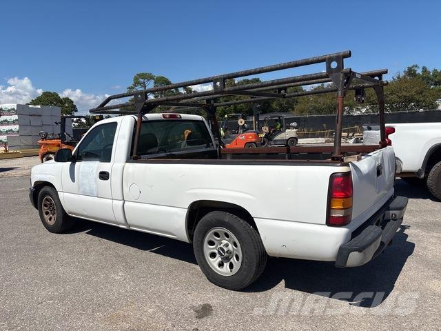 GMC 1500 皮卡.傳統半斗卡車/側卸板