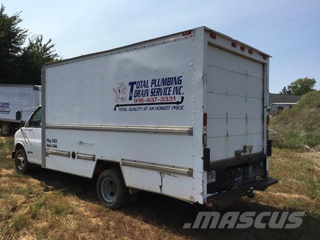 GMC 3500 貨箱式卡車