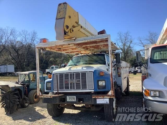 GMC 8500 卡車裝載高空作業車