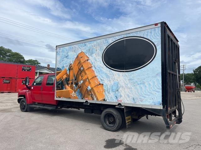 GMC C5500 貨箱式卡車