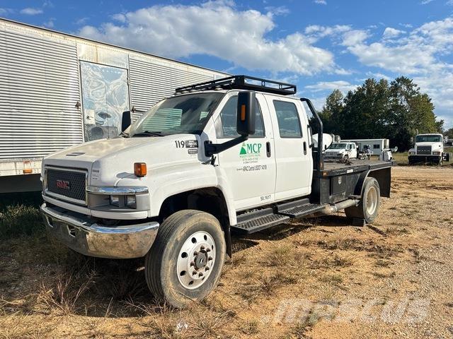 GMC C5500 平板式/側卸式卡車
