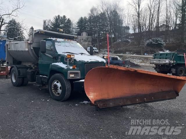 GMC C8500 刮雪板和犁