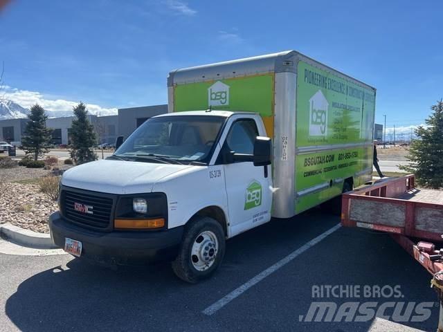 GMC Savana 貨箱式卡車