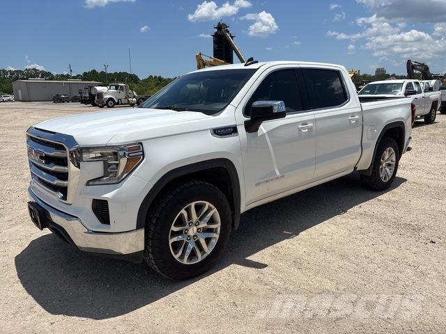 GMC Sierra 皮卡.傳統半斗卡車/側卸板