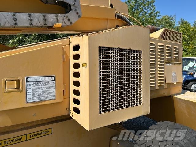 Grove MZ-90 伸縮臂高空作業車