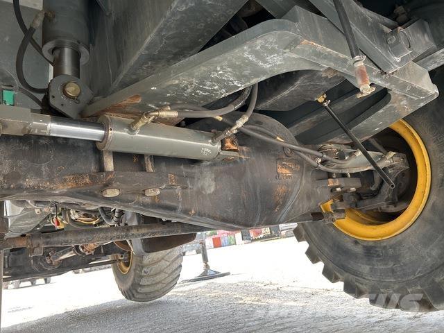 Grove RT600E 越野起重機