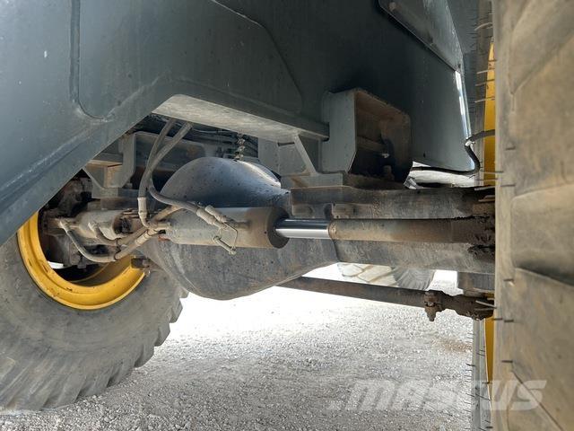 Grove RT700E 越野起重機