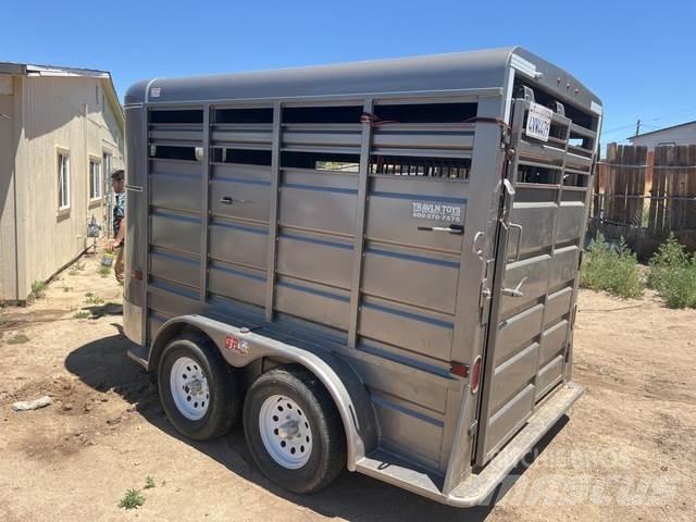  GRUPO 動物運輸拖車