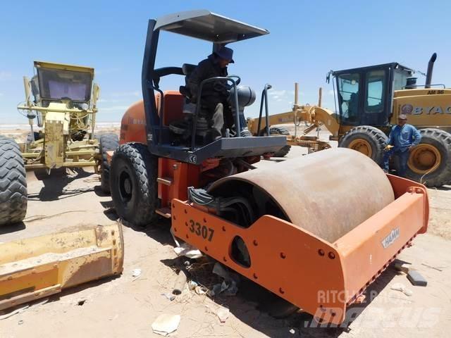 Hamm 3307 單輪滾壓機
