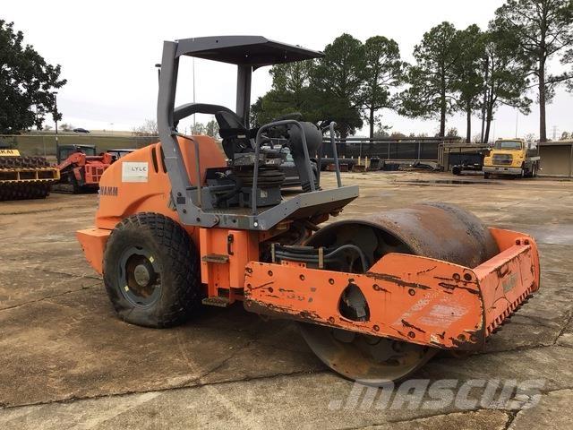 Hamm 3307 單輪滾壓機