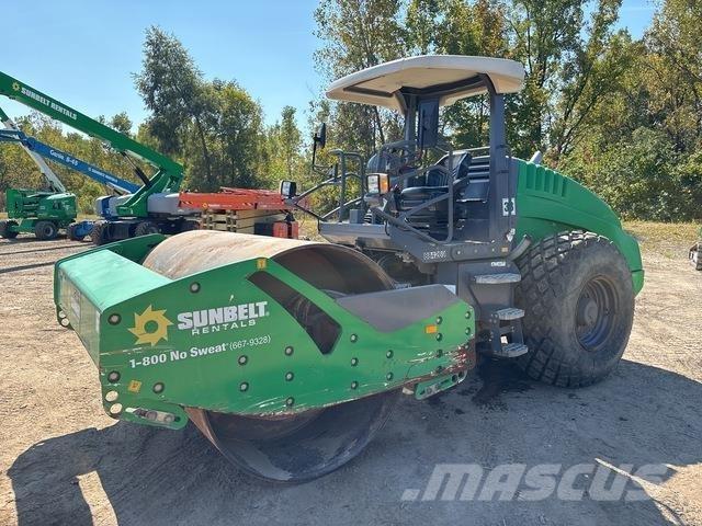 Hamm H11iX 單輪滾壓機