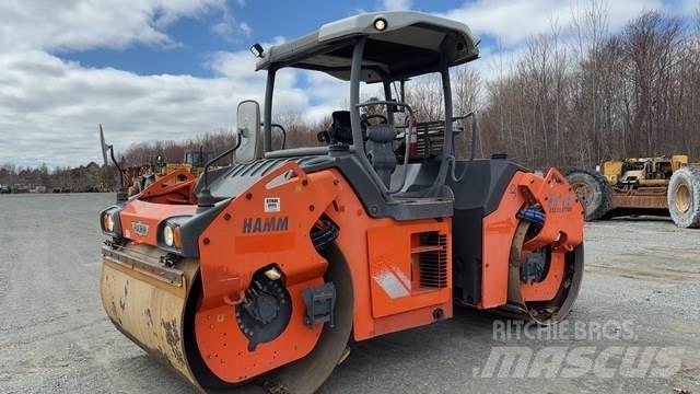 Hamm HD120 雙輪滾壓機