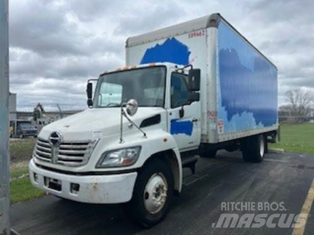 Hino  貨箱式卡車