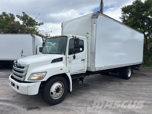 Hino  貨箱式卡車