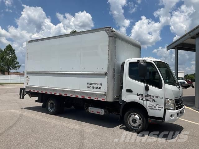 Hino 155 貨箱式卡車