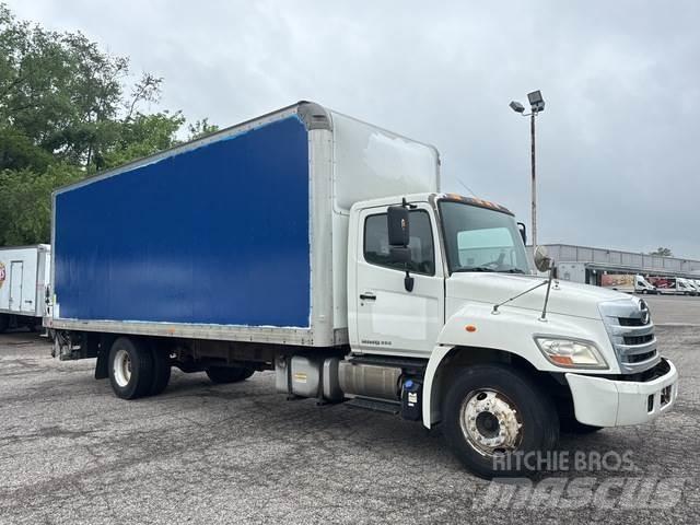 Hino 238 貨箱式卡車