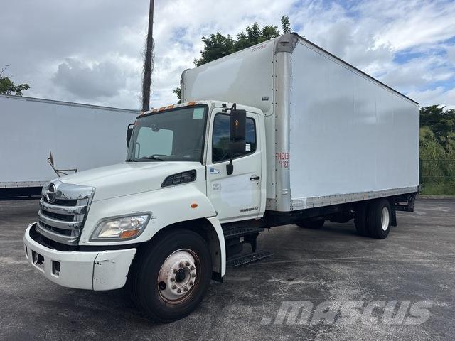 Hino 238 貨箱式卡車