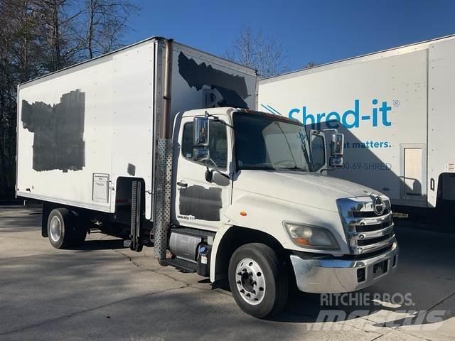 Hino 258 貨箱式卡車