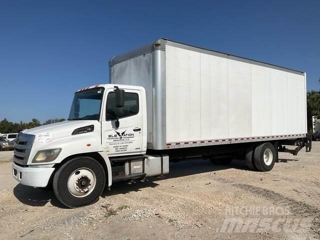 Hino 268 貨箱式卡車