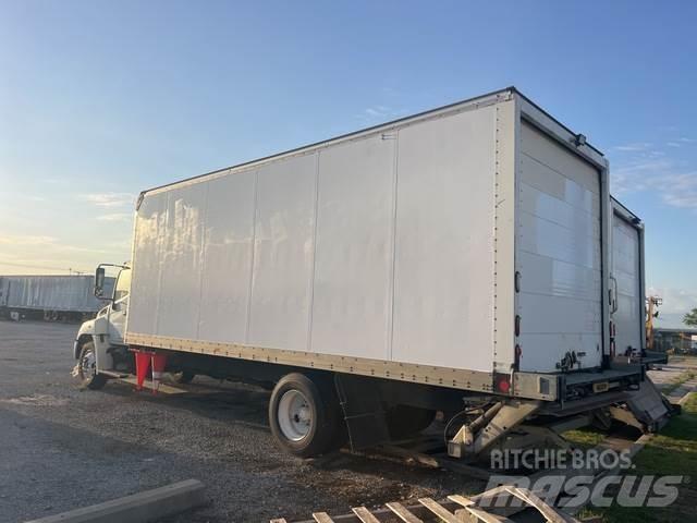 Hino 268 廂式貨物運輸車
