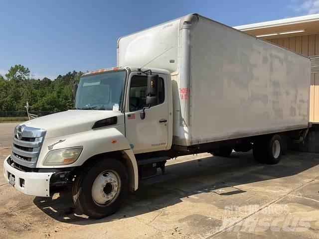 Hino 268 貨箱式卡車