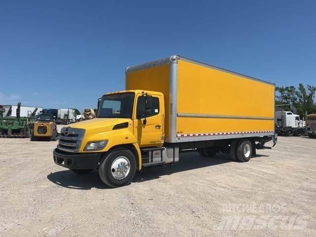 Hino 268 貨箱式卡車