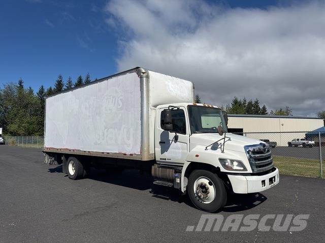 Hino 268 貨箱式卡車