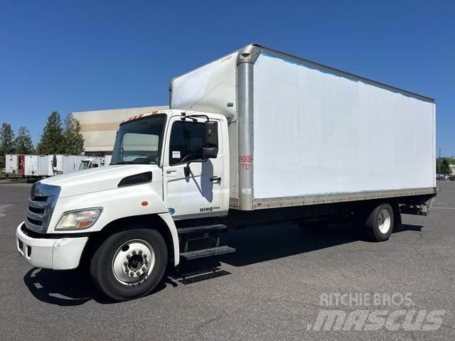 Hino 268 貨箱式卡車