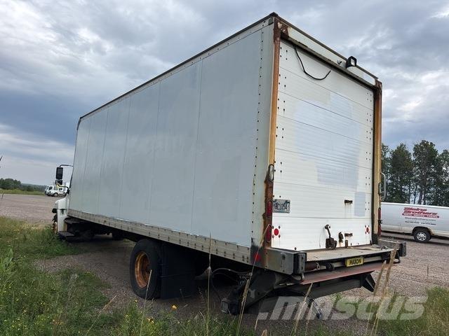 Hino 268 貨箱式卡車