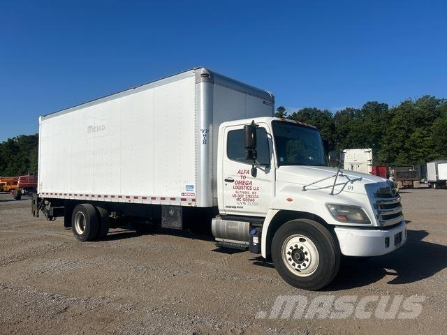 Hino 268 貨箱式卡車