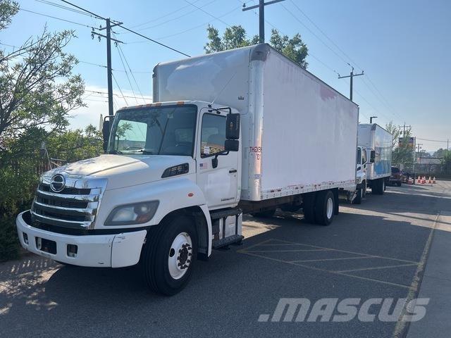 Hino 268 貨箱式卡車