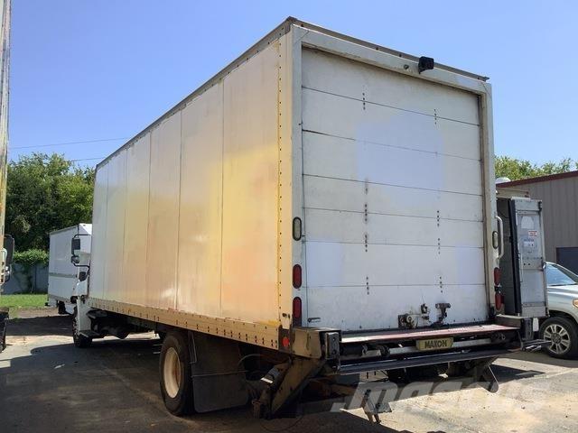 Hino 268 貨箱式卡車