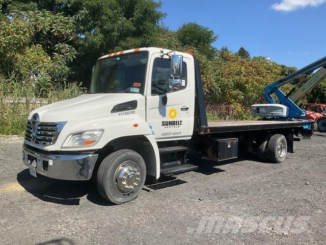 Hino 268 救援車