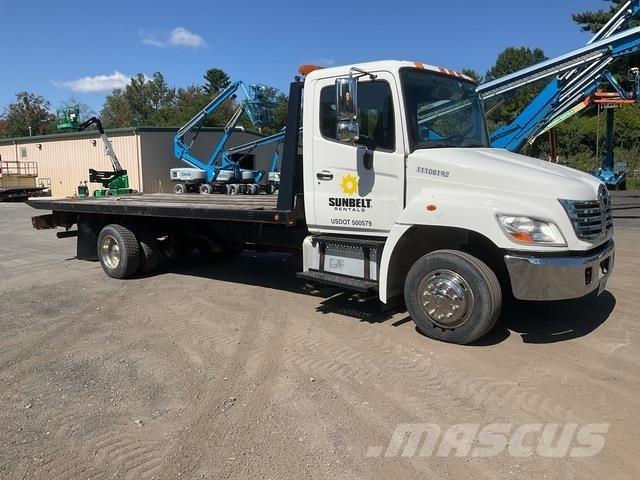 Hino 268 救援車