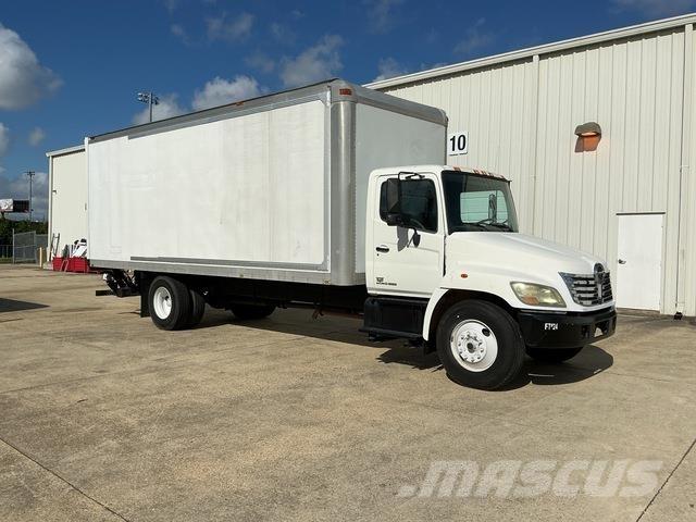 Hino 268 貨箱式卡車