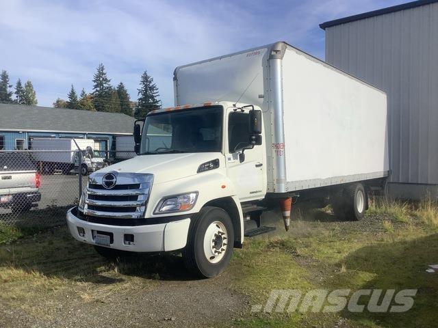 Hino 268 貨箱式卡車