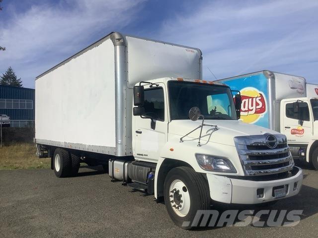 Hino 268 貨箱式卡車