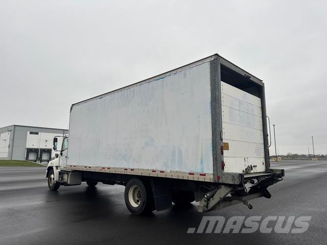 Hino 268 貨箱式卡車