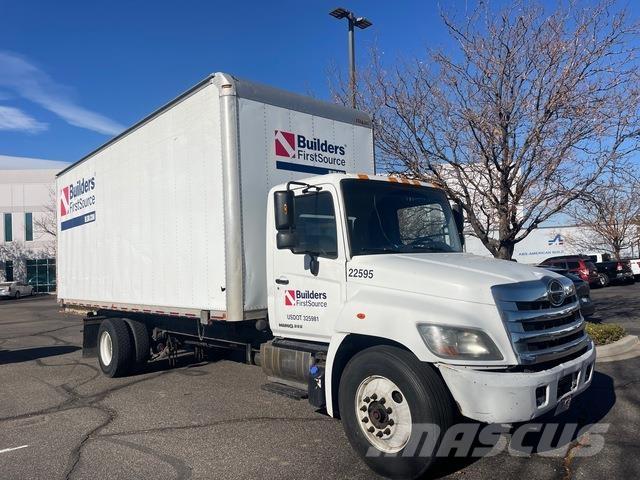  Hino  268A 貨箱式卡車