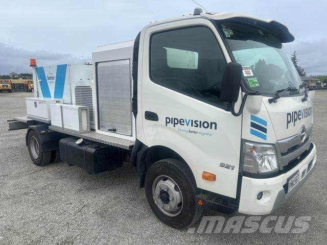 Hino 300 921 水車