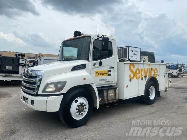 Hino 338 都市/通用型車輛