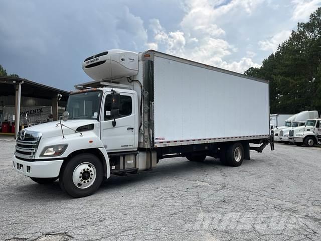 Hino 338 溫控卡車