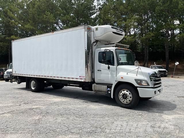 Hino 338 溫控卡車