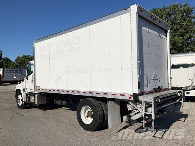 Hino 338 貨箱式卡車